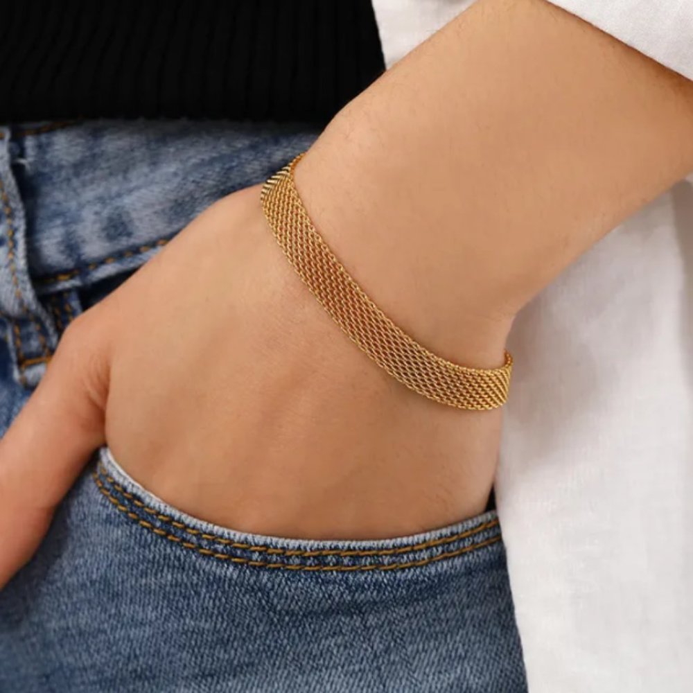 18k gold mesh bracelet